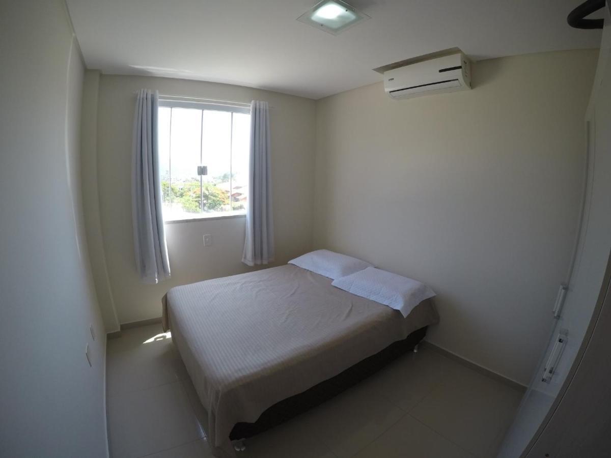 Apartamento 3 Quartos 8 Pessoas A 50 Mts Da Praia De Bombas, A 100M Da Passarela Do Ribeiro Bombinhas Eksteriør bilde